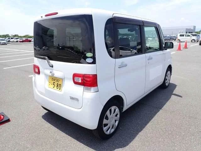 Daihatsu Tanto  с аукциона в Японии