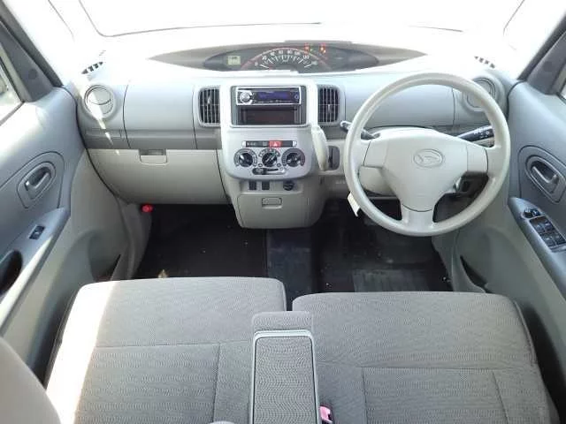 Daihatsu Tanto  с аукциона в Японии