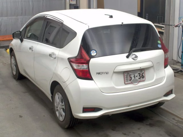 Nissan Note  с аукциона в Японии