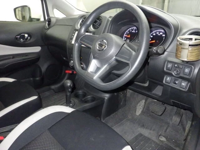 Nissan Note  с аукциона в Японии