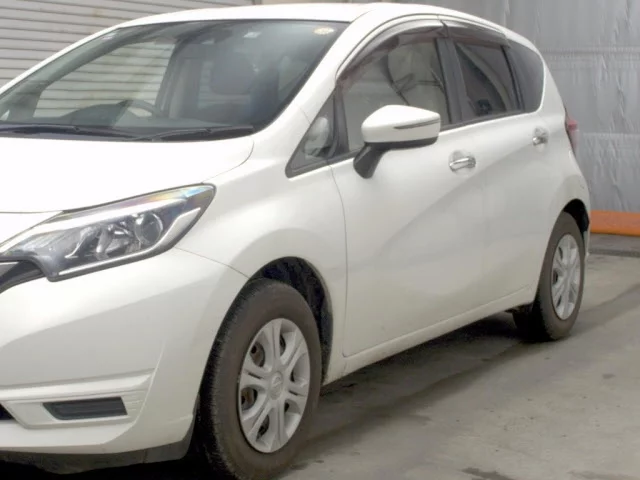 Nissan Note  с аукциона в Японии