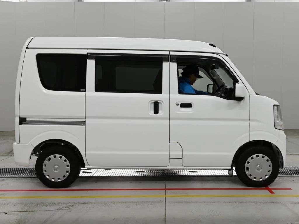 Nissan NV100 Clipper  с аукциона в Японии