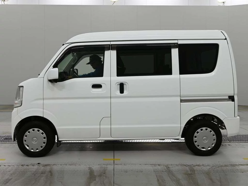 Nissan NV100 Clipper  с аукциона в Японии