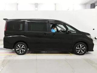 Honda STEPWGN SPADA