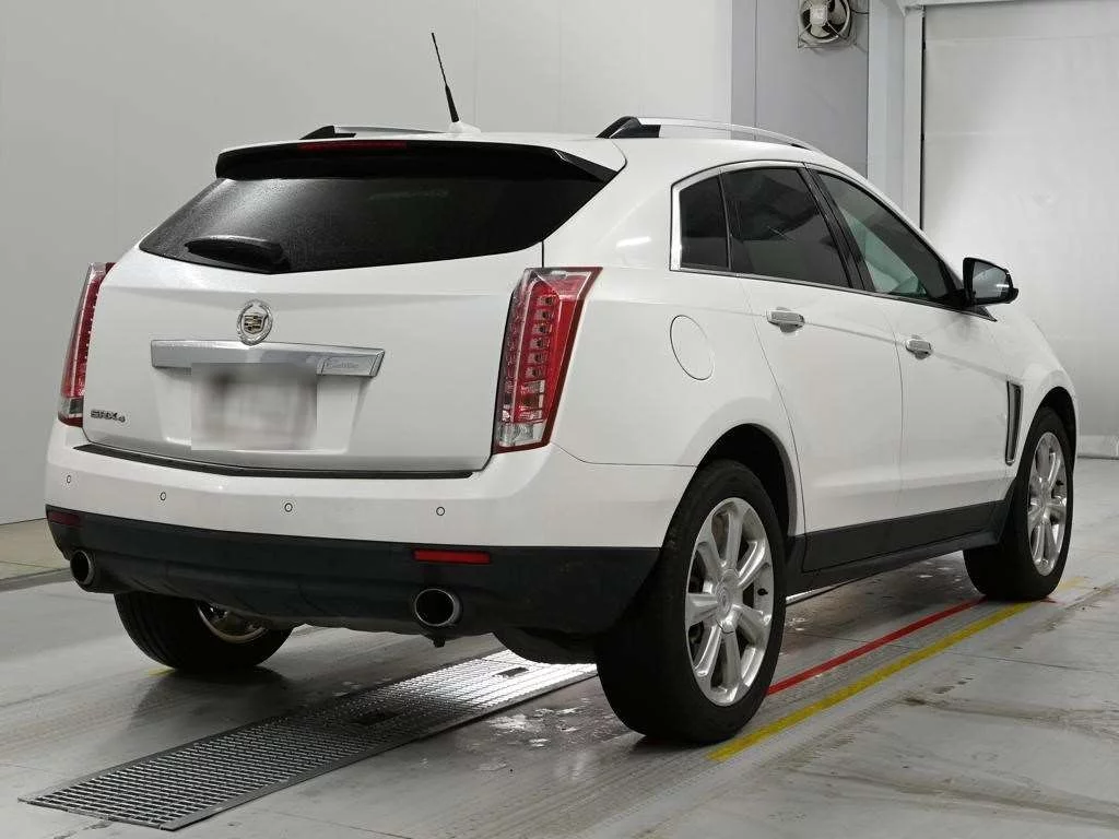 Cadillac SRX  с аукциона в Японии