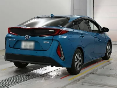 Toyota Prius PHV