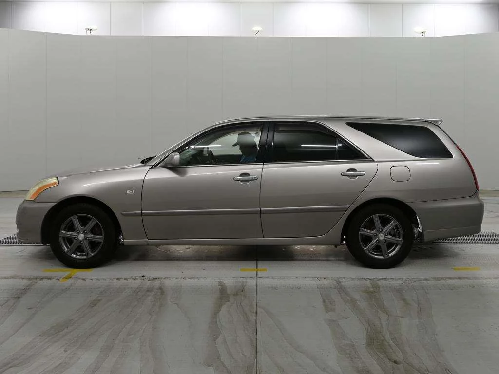 Toyota Mark II Wagon Blit  с аукциона в Японии