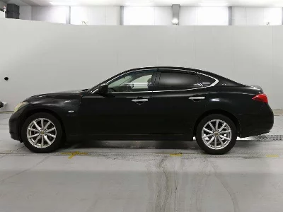 Nissan FUGA HYBRID