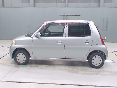 Daihatsu Esse