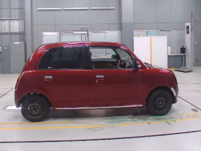 Daihatsu Mira Gino