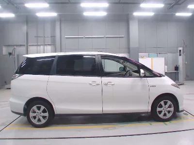 TOYOTA ESTIMA HYBRID
