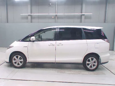 TOYOTA ESTIMA HYBRID