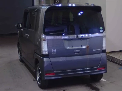 Honda N BOX CUSTOM