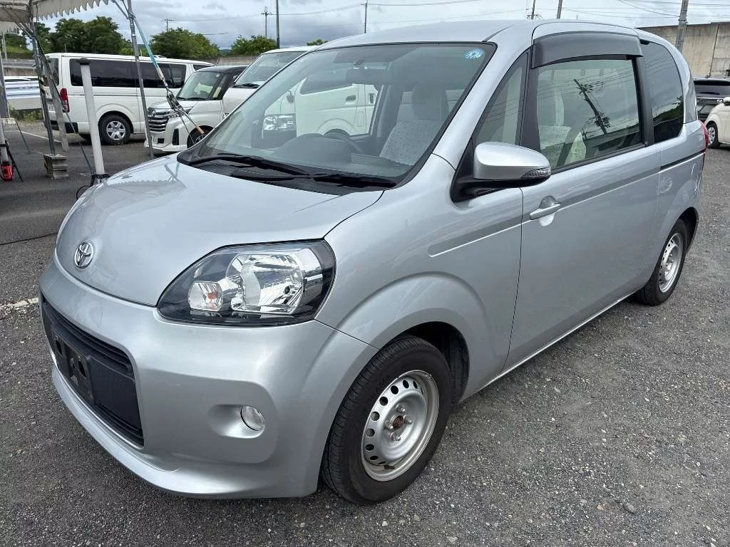 Toyota Porte  с аукциона в Японии