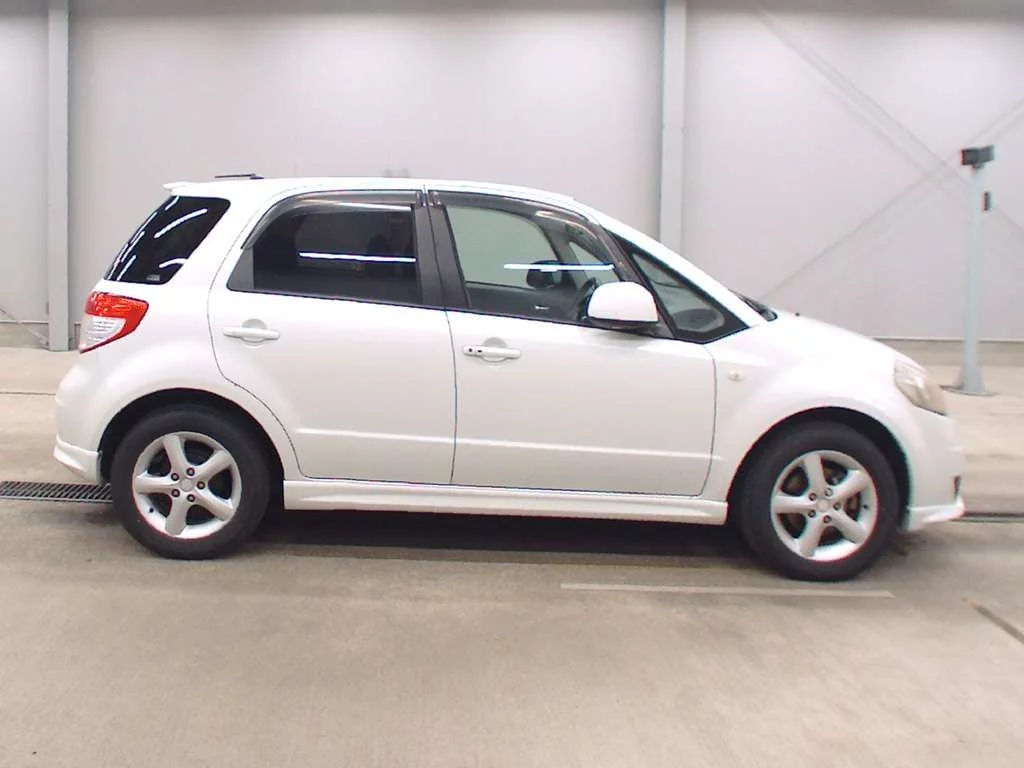 Suzuki SX4  с аукциона в Японии