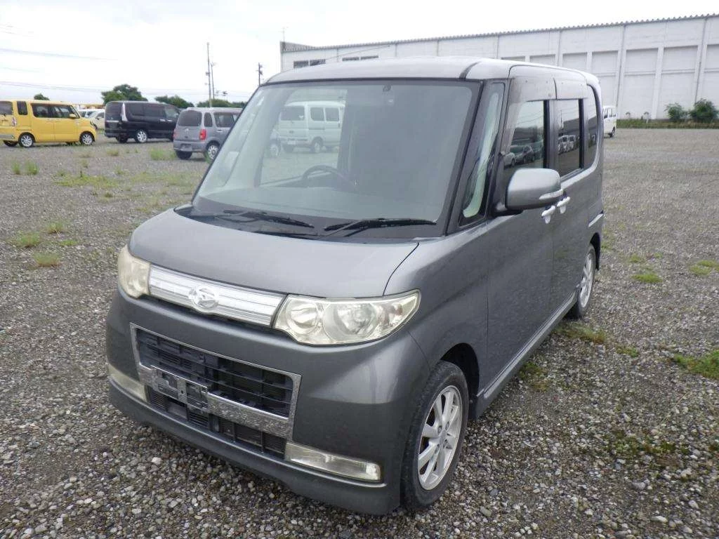 Daihatsu Tanto  с аукциона в Японии