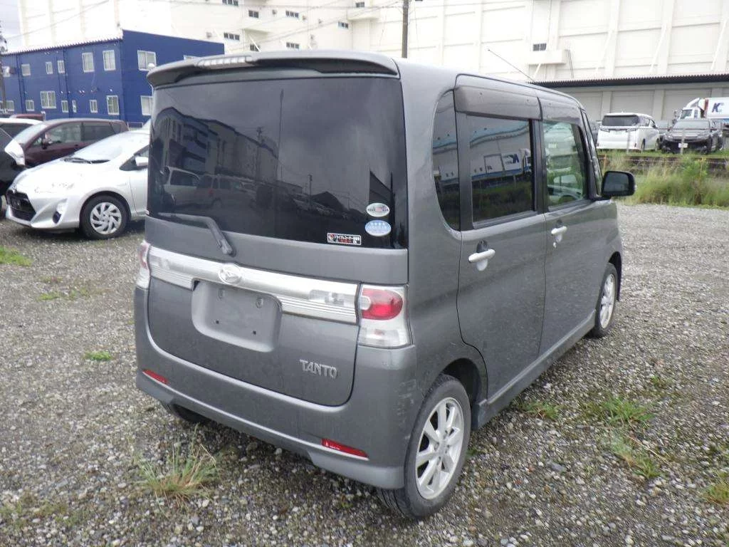Daihatsu Tanto  с аукциона в Японии