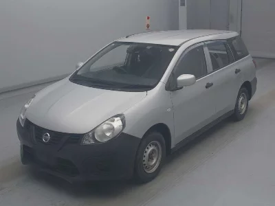 Nissan AD