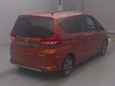 Honda FREED + HYBRID