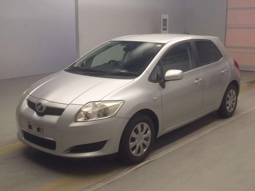 Toyota Auris  с аукциона в Японии