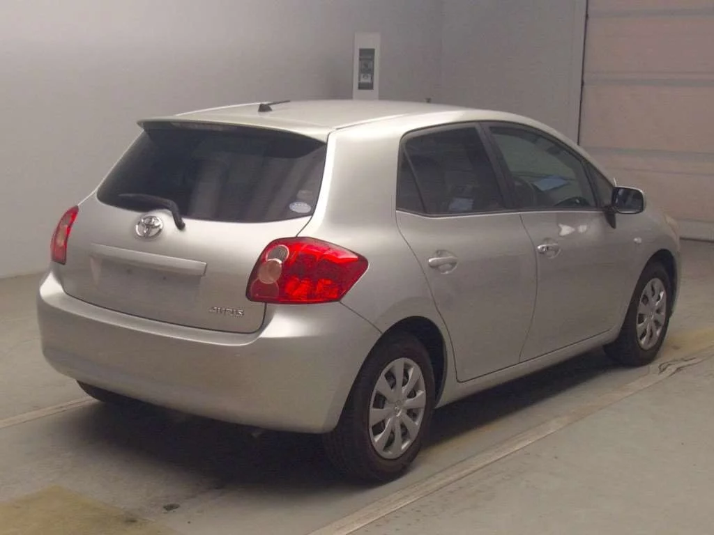 Toyota Auris  с аукциона в Японии