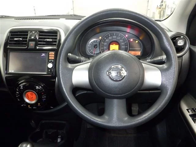 Nissan March  с аукциона в Японии