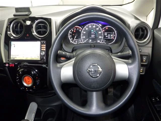 Nissan Note  с аукциона в Японии