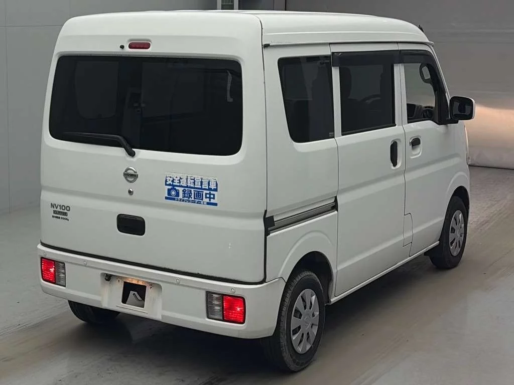 Nissan NV100 Clipper  с аукциона в Японии