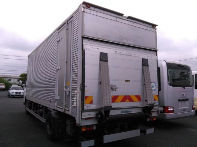 Mitsubishi Fuso Canter  с аукциона в Японии