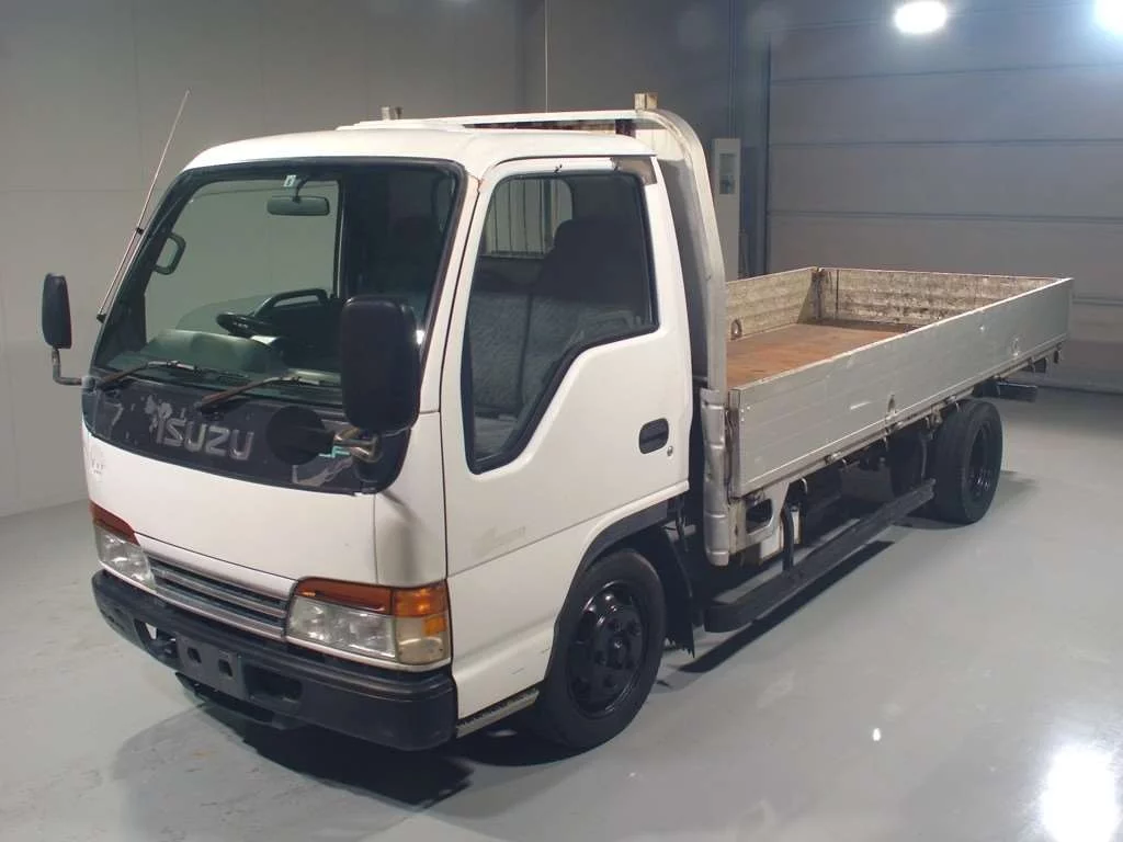 Isuzu Elf  с аукциона в Японии