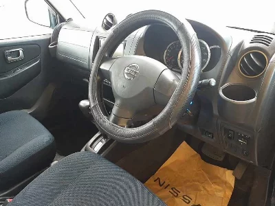 Nissan Kix