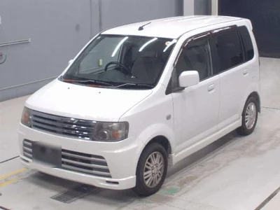 Nissan Otti