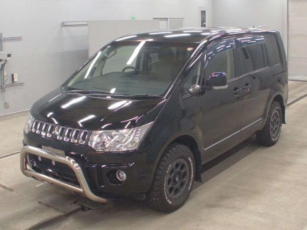 Mitsubishi Delica D:5  с аукциона в Японии