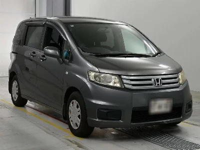 Honda Freed Spike