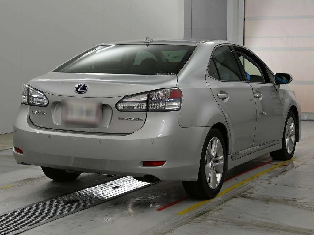 Lexus HS250h  с аукциона в Японии