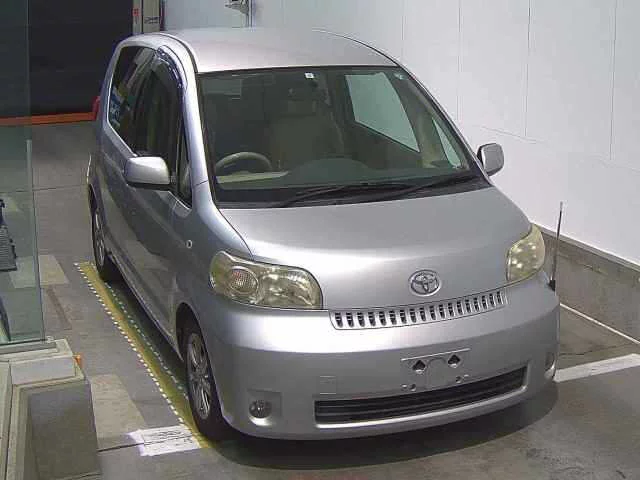 Toyota Porte  с аукциона в Японии