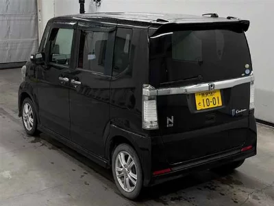 Honda N BOX CUSTOM