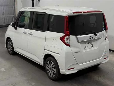 TOYOTA TANK