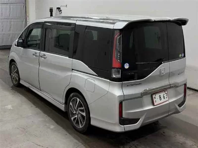 Honda STEPWGN SPADA