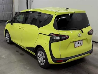 Toyota Sienta