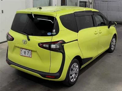 Toyota Sienta