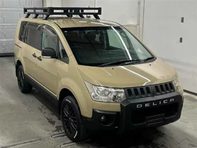 Mitsubishi Delica D:5
