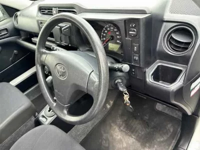 TOYOTA SUCCEED VAN