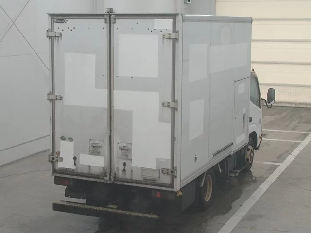Hino Dutro  с аукциона в Японии