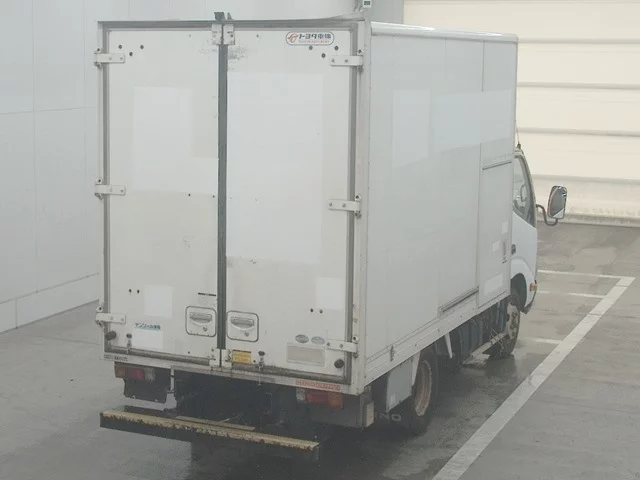 Hino Dutro  с аукциона в Японии