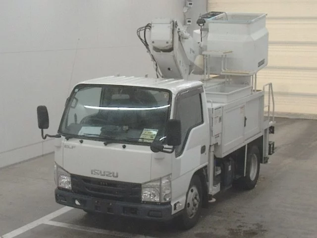 Isuzu Elf  с аукциона в Японии