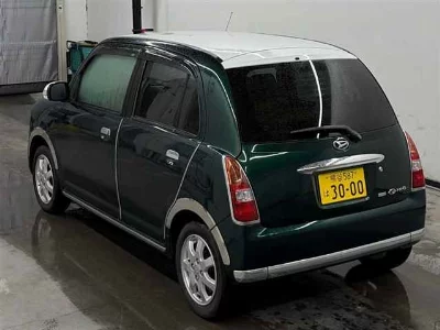 Daihatsu Mira Gino