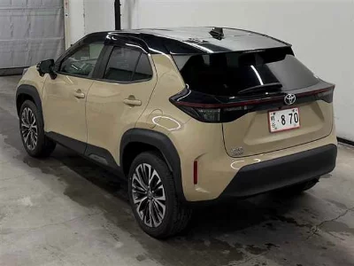 TOYOTA YARIS CROSS
