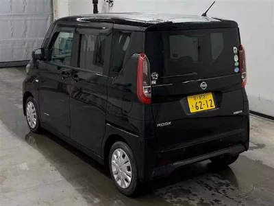 NISSAN ROOX