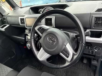 TOYOTA PIXIS MEGA